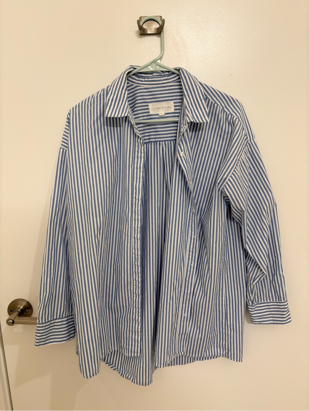 Olive & Oak Blue and White Vertical-Stripe Button-Down Shirt